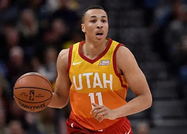 NBA曾被寄予厚望的球星盘点探究他们从巅峰跌落的深层原因