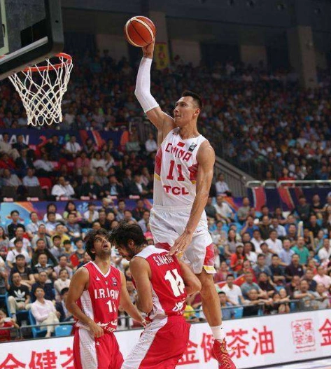 易建联经典扣篮集锦_易建联nba扣篮_易建联扣篮视频