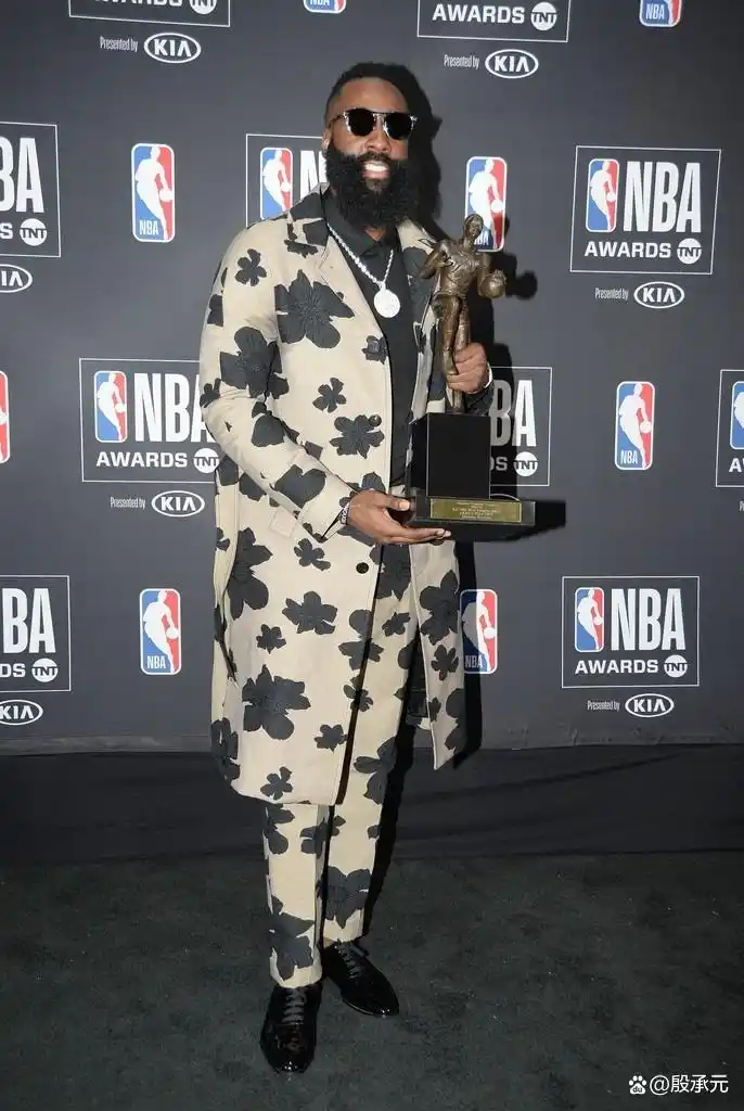 NBA常规赛MVP与最佳第六人球员_哈登常规赛MVP与最佳第六人_nba常规赛最佳球员
