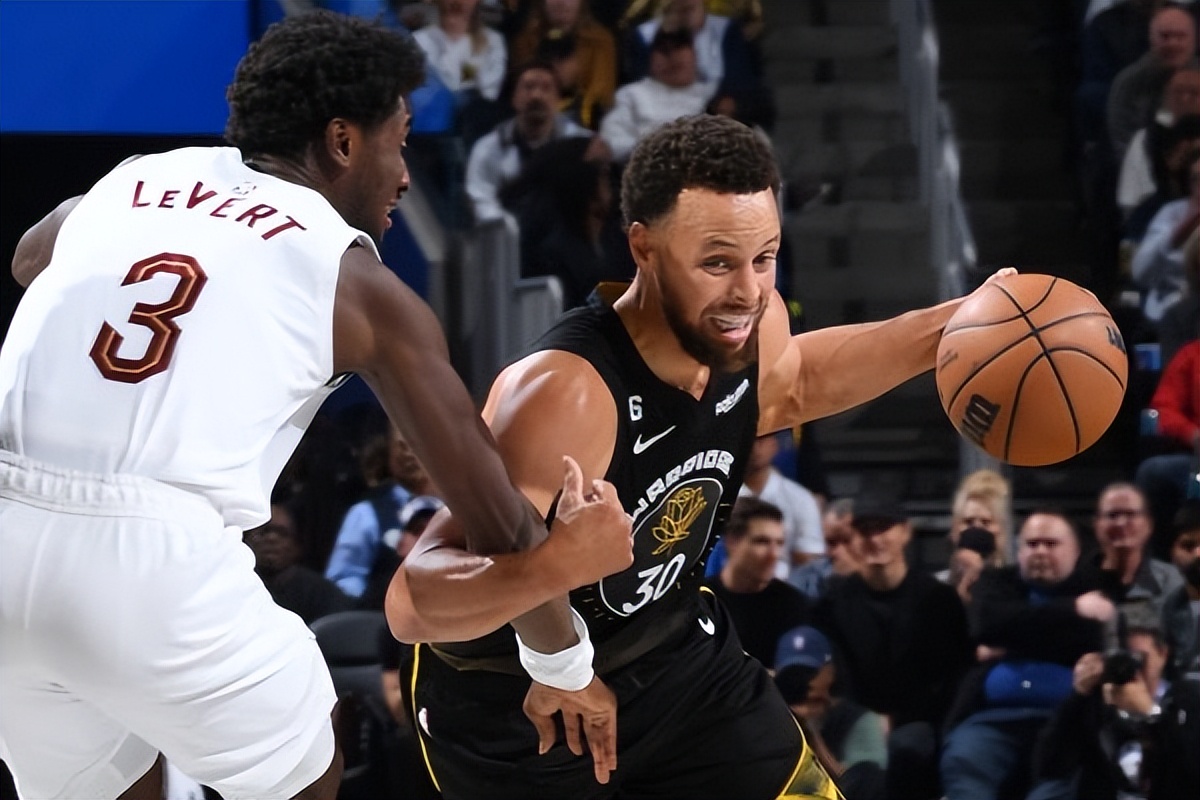 nba骑士对勇士的比分_2022-23赛季常规赛_NBA勇士队对阵骑士队比赛回顾