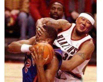 NBA球星恶搞图_NBA搞笑照片排行_nba搞笑头像