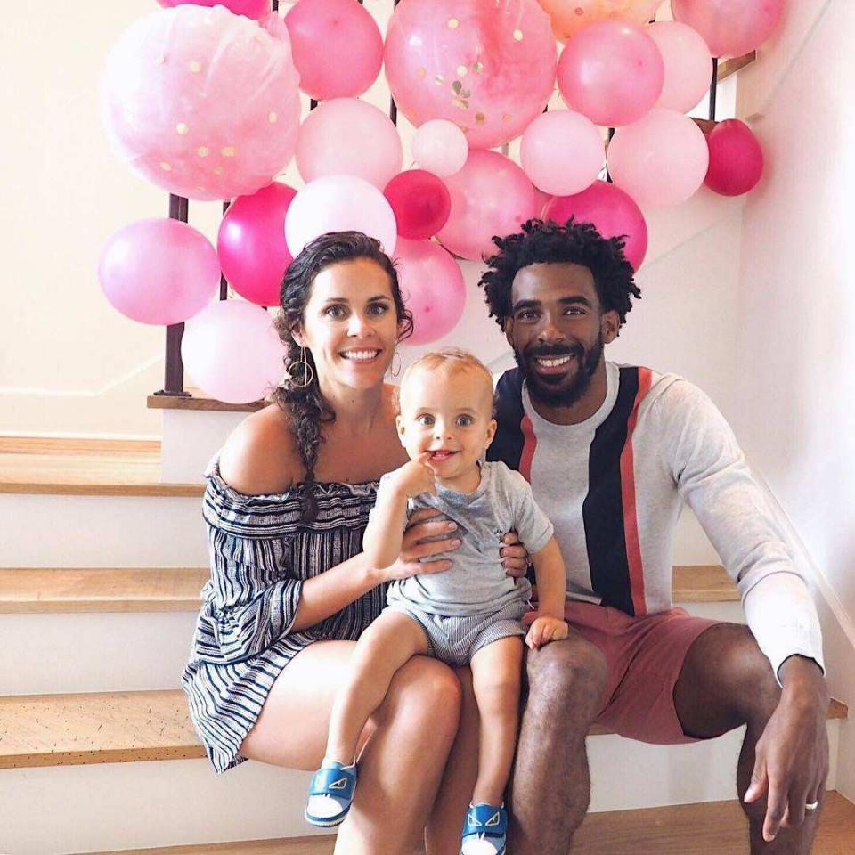 NBA黑人球星娶白人老婆原因_NBA球员的白人老婆_NBA球星肤色歧视