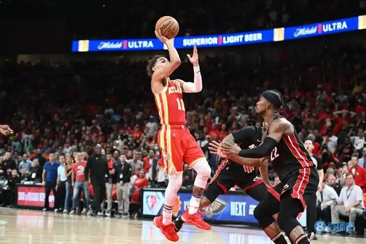 NBA三分命中率排名_NBA球队投篮表现分析_nba中投排行