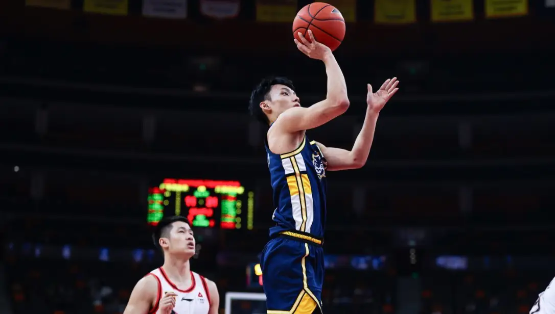 cba广东对江苏_CBA广东男篮输球原因_杜锋执教问题