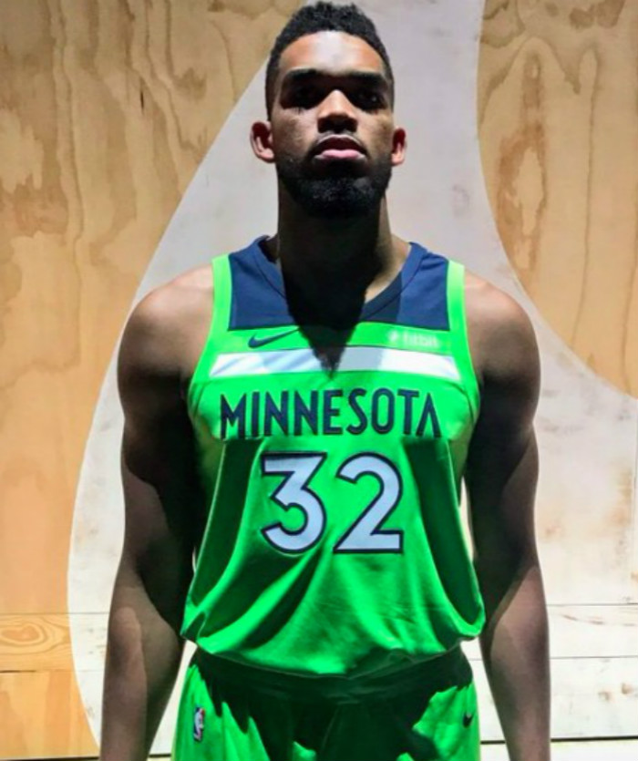 NBA新赛季球衣设计_耐克赞助NBA球衣_nba有袖球衣