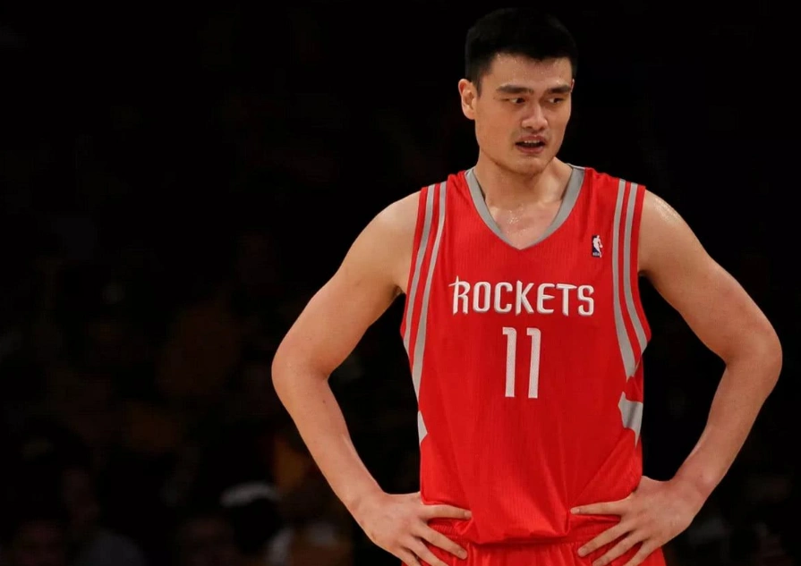 姚明在NBA近亿美元工资实际到手多少NBA球员薪资税详解