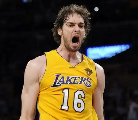 2010-2011赛季NBA薪水排名_姚明NBA年薪水平_姚明在nba的收入