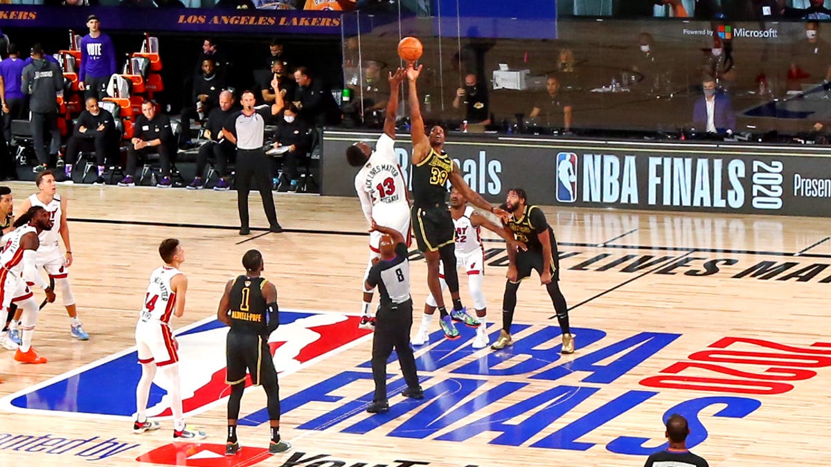 NBA常规赛接近尾声排名紧张收官赛程正式出炉