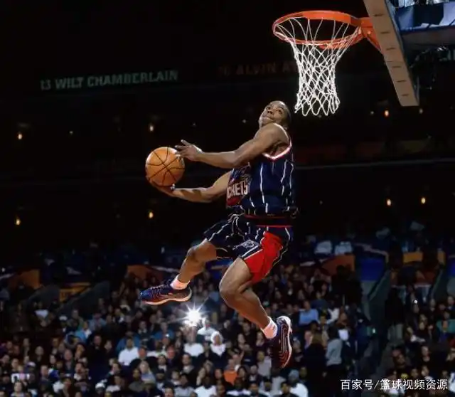 nba小个子扣篮冠军_小个子球员扣篮技巧_NBA矮个子扣篮明星盘点