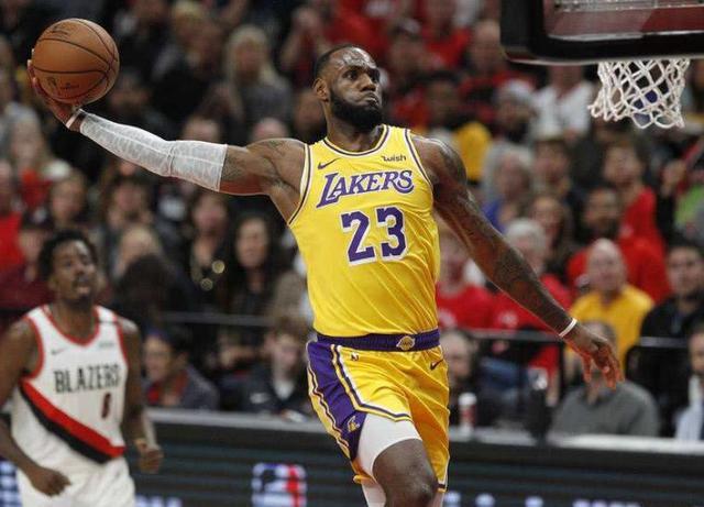 NBA现役小前锋排名_勒布朗·詹姆斯NBA数据统计_nba现役小前