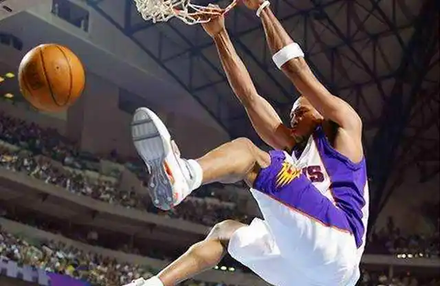 NBA扣篮大赛小个子球员传奇_nba小个子扣篮冠军_NBA小个子扣将扣篮技巧
