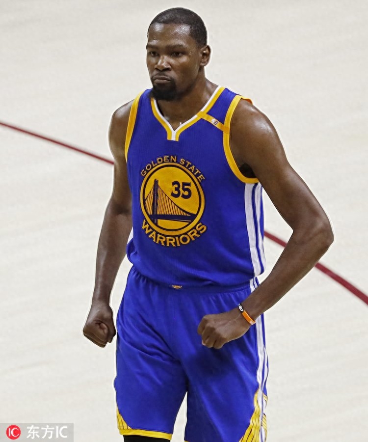 美媒评选NBA现役TOP10：詹姆斯连续7年居首 哈登仅第8