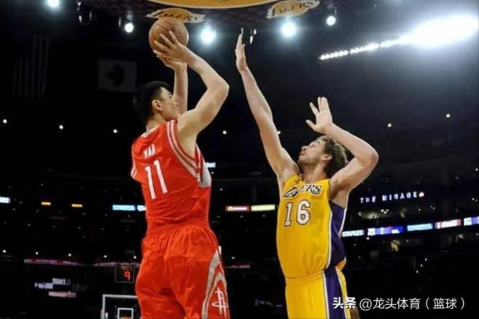 姚明退役时间_姚明NBA第一战_姚明NBA经典比赛数据