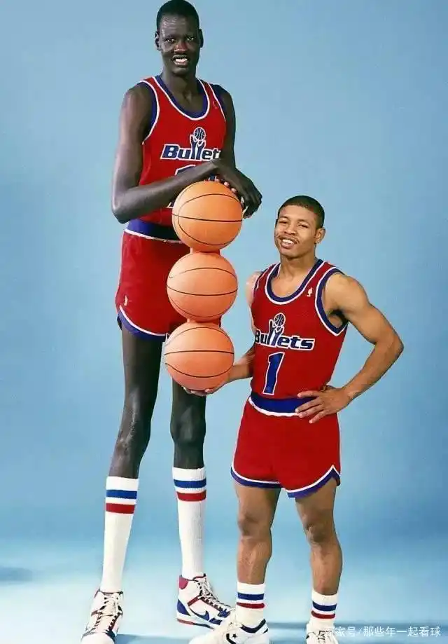 NBA历史上的五大最矮纪录最矮球员马格西博格斯仅有160cm