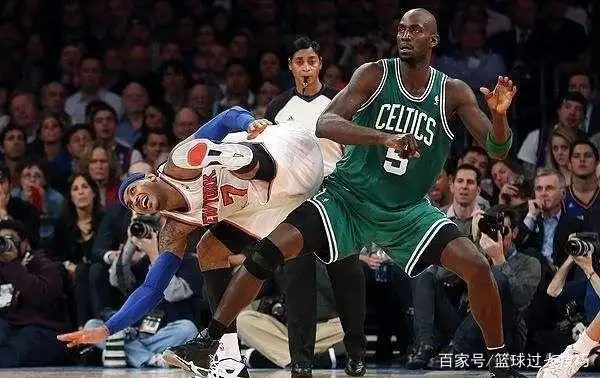 NBA脾气火爆球员_nba脾气最好的球员_德雷蒙德·格林脾气