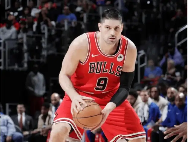 NBA附加赛球员表现_021nba_公牛科比-怀特42分