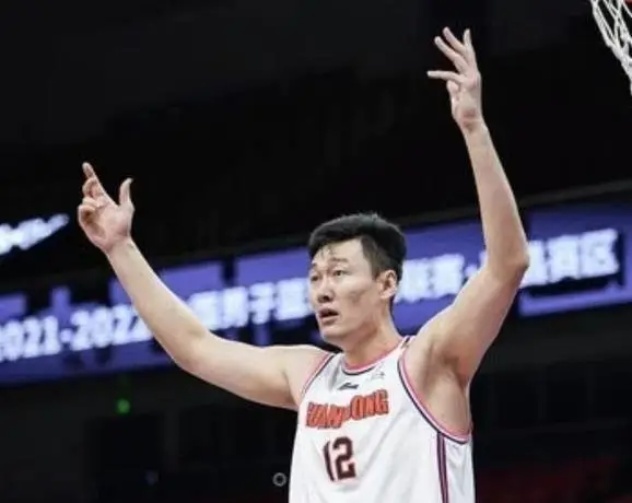 苏伟cba_广东队 苏伟 职业生涯_苏伟 CBA 福将