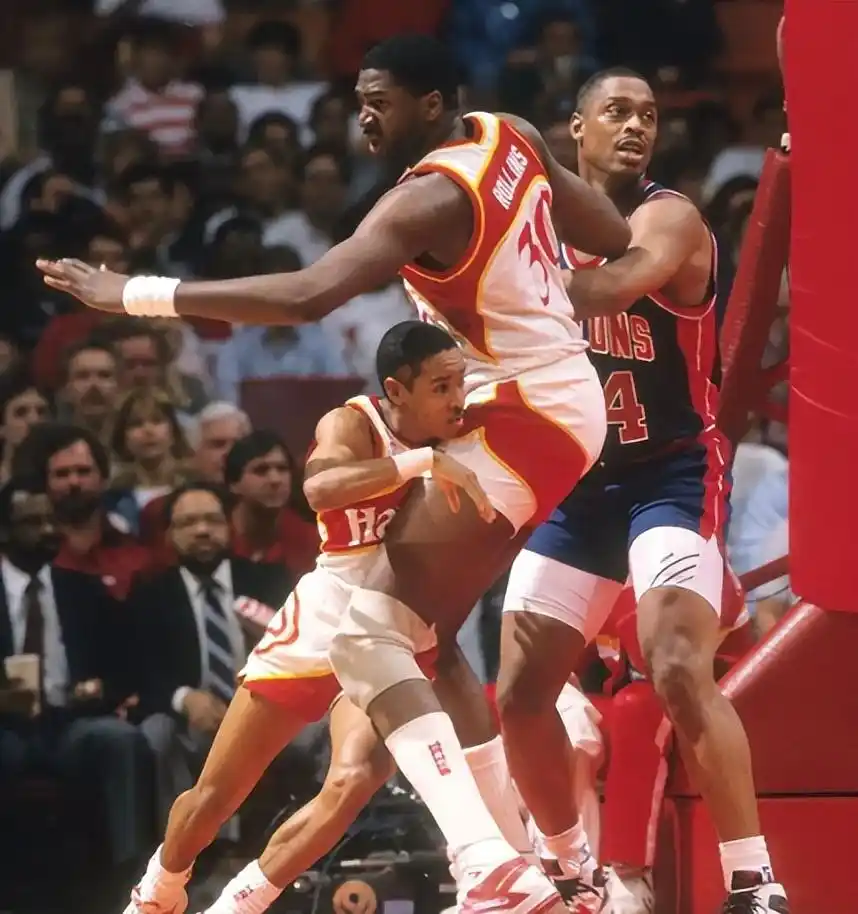 nba身高最矮的是谁_NBA最矮球员_NBA身高最矮球员传奇
