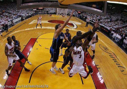 NBA地板为何光彩照人CBA地板却黯淡无光背后秘密大揭秘