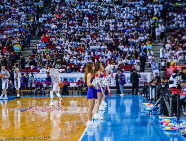NBA地板材质_nba的地板多少钱_CBA地板与NBA地板对比