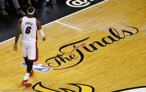 nba的地板多少钱_NBA地板材质_CBA地板与NBA地板对比
