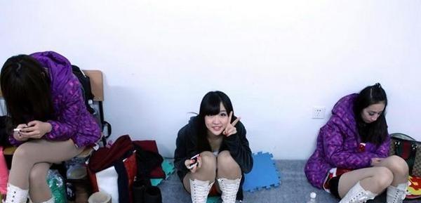 CBA啦啦队工作环境简陋_cba啦啦队视频_CBA啦啦队工资低