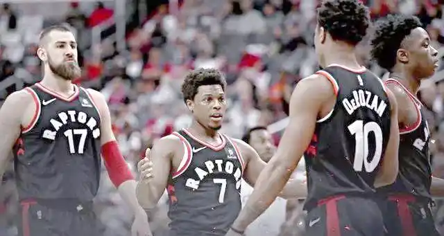 NBA球队三巨头组合_NBA三巨头历史排名_nba三巨头是谁