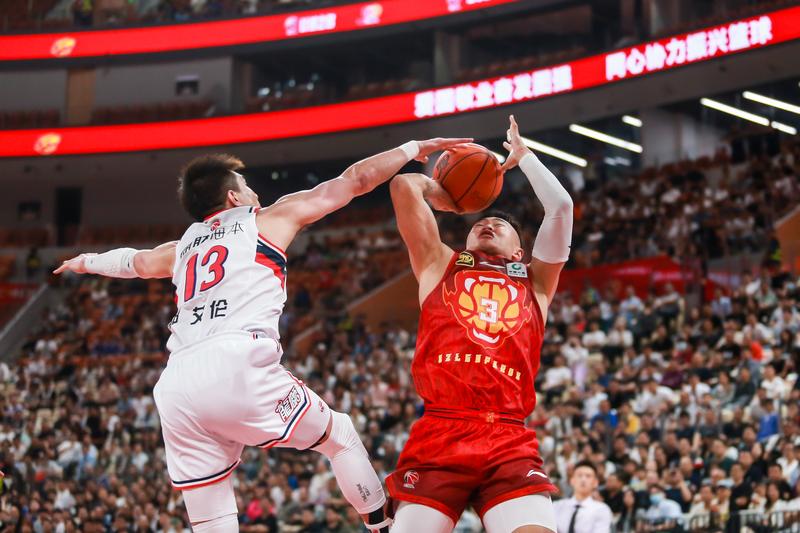郭艾伦正名之战_郭艾伦复出500场表现_2017cba