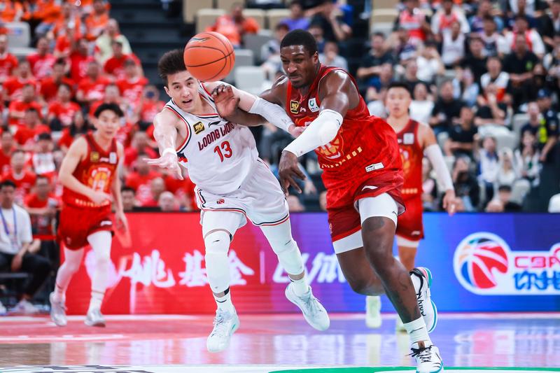郭艾伦正名之战_2017cba_郭艾伦复出500场表现