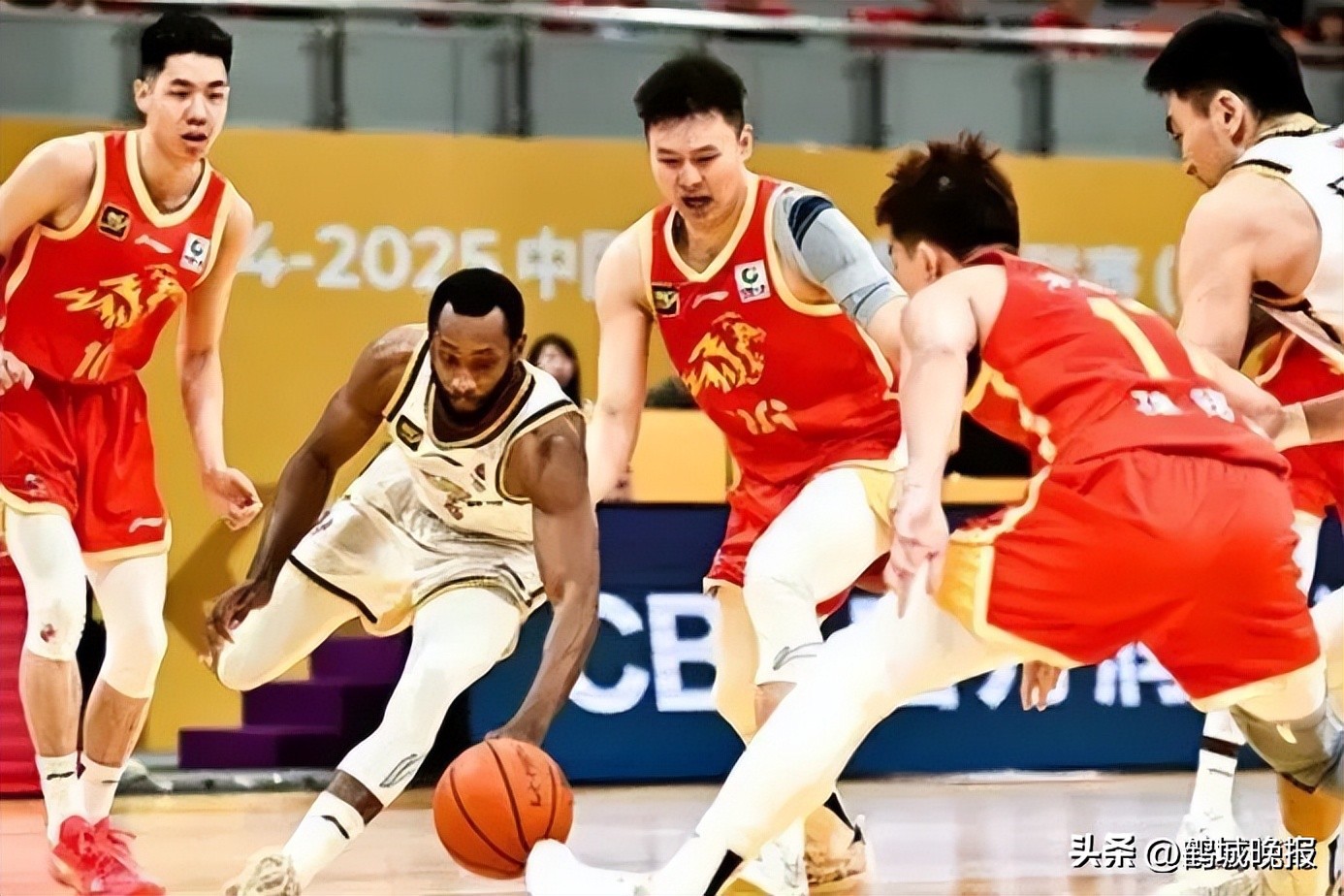 CBA季后赛半决赛辽宁男篮惨败_辽宁男篮0-2广厦男篮_cba季后赛辽宁对广厦