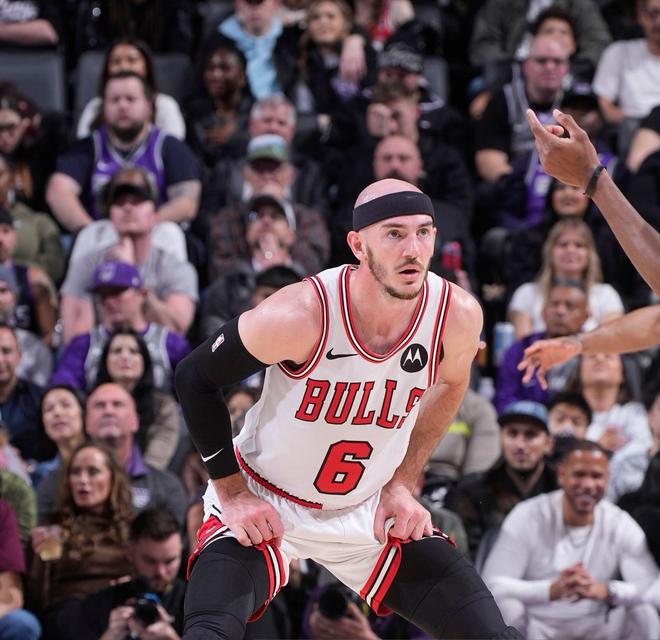 后卫线防守技巧分析_NBA防守控卫_NBA后卫防守悍将