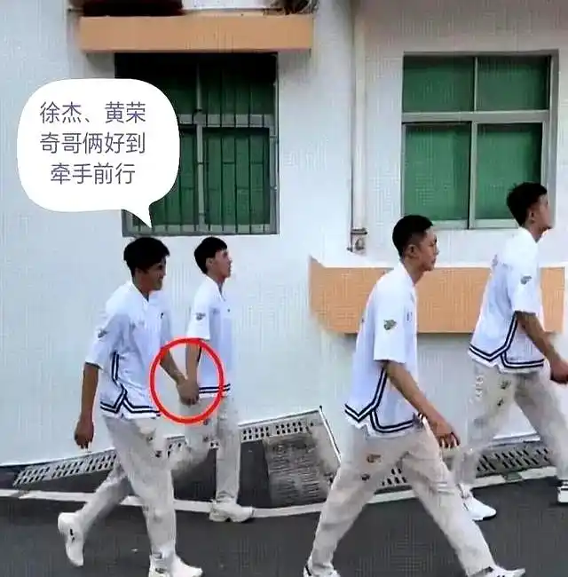 黄荣奇百万保时捷_cba球员豪车_ CBA球员豪车争议 