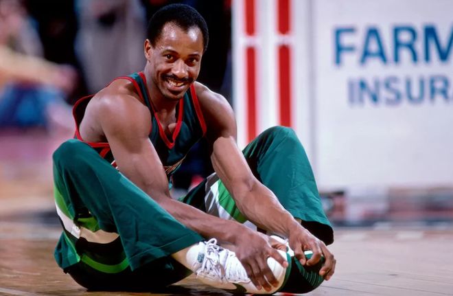 NBA最佳防守阵容球员_NBA侧翼防守悍将_nba的防守悍将