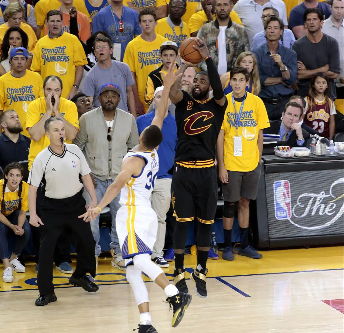 nba火箭总决赛_NBA季后赛1-3逆转历史_ NBA经典逆转比赛回顾