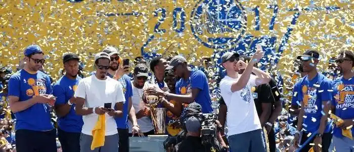nba总决赛2017阵容_2017年NBA总决赛勇士队阵容_凯文-杜兰特总决赛MVP