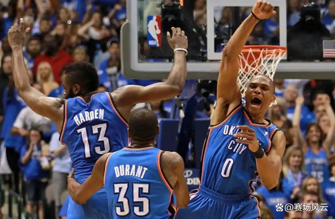 雷霆三巨头杜兰特哈登威斯布鲁克_nba三巨头是谁_NBA三巨头历史排名