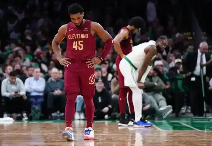 NBA季后赛首轮比赛结果_雷霆骑士凯尔特人表现分析_nba季后赛排行榜