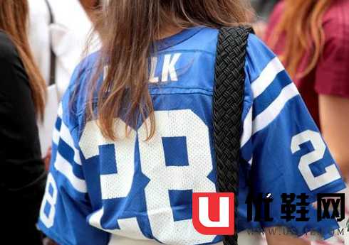 淘宝上100多的球衣是正品吗 正品球衣多少钱一件