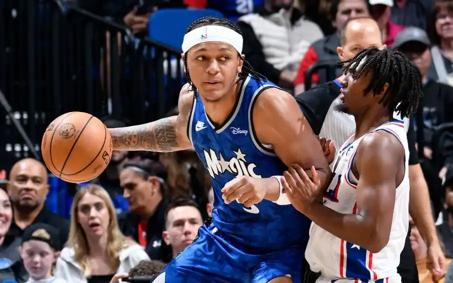 10月19日NBA季前赛最后一天多场焦点战谁能脱颖而出