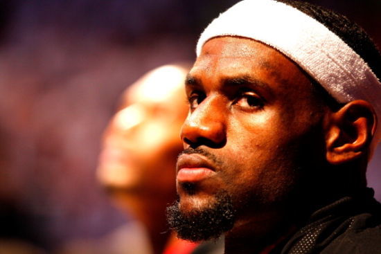 nba和足球工资_英超球员年薪对比NBA_曼联球员工资