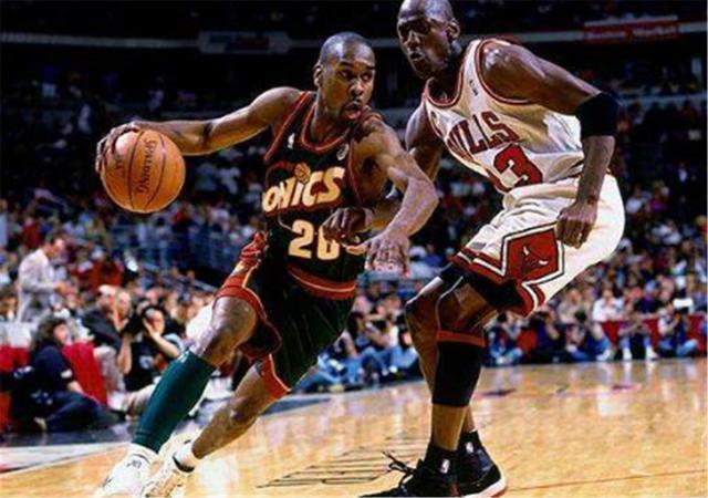 美媒评选NBA十大防守悍将，现役仅一人上榜，詹姆斯无缘