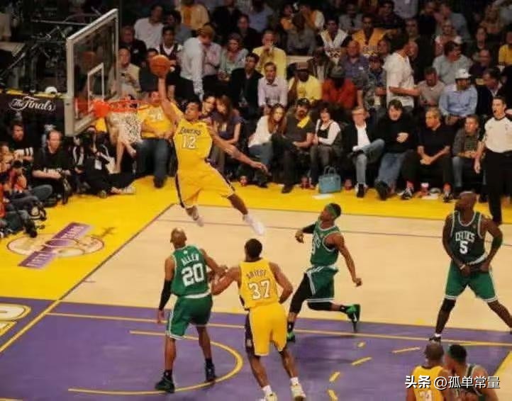 nba弹跳最好的球员_篮球垂直弹跳力排名_勒布朗·詹姆斯弹跳力分析