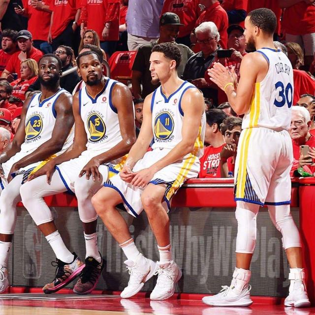 NBA门票多贵金州勇士队主场票价高居联盟榜首
