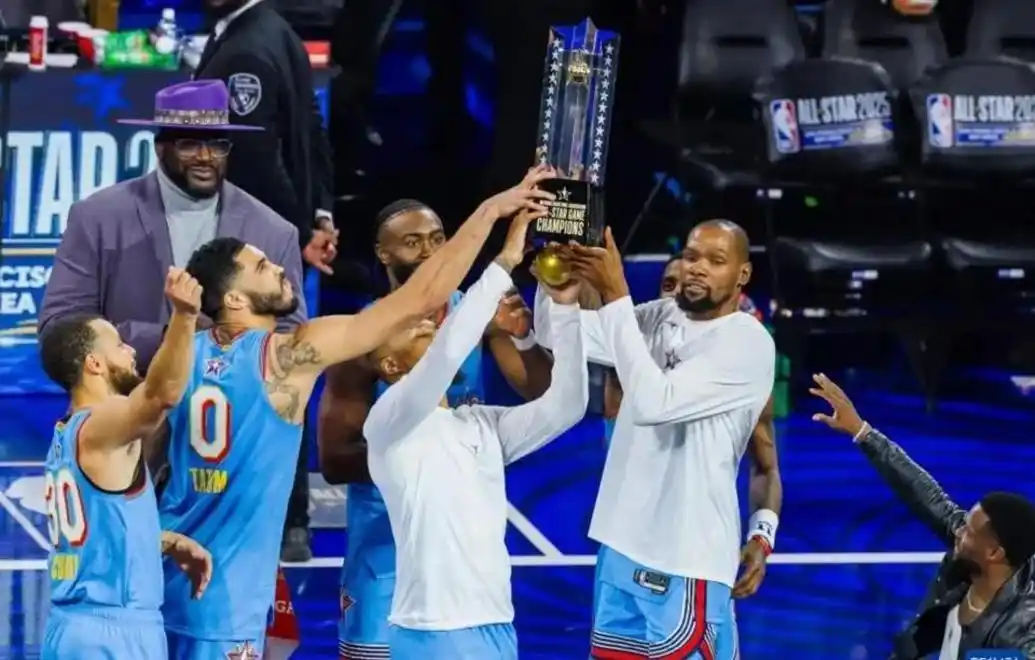 nba明星生活_詹姆斯假期训练_NBA球星假期生活