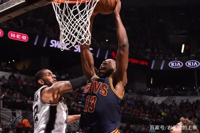 湖人詹眉挡拆战术_nba挡拆战术_詹姆斯浓眉挡拆配合分析