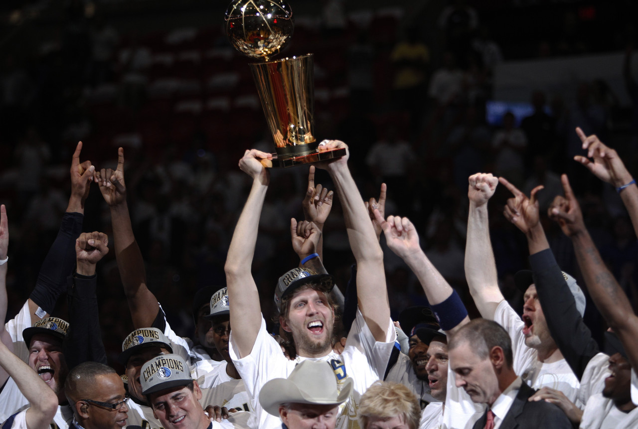 NBA球员薪资排行_nba球星工资排行榜_NBA各国球员收入统计