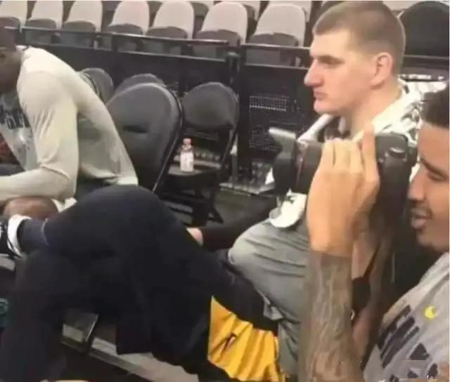 多数球迷以为NBA球员身材顶级其实腹肌分好几等