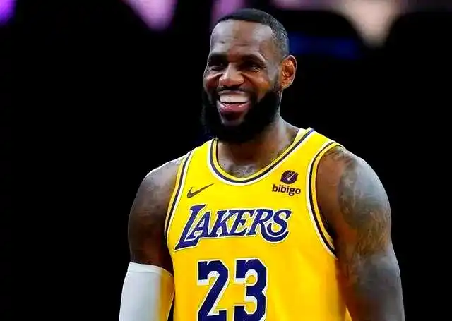 热火三巨头 2010 组成 争议_nba热火三巨头_热火三巨头 2014 总决赛 失利