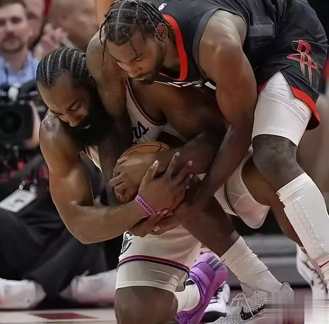 NBA常规赛火箭主场PK快船_nba火箭vs快船_火箭欲双杀快船