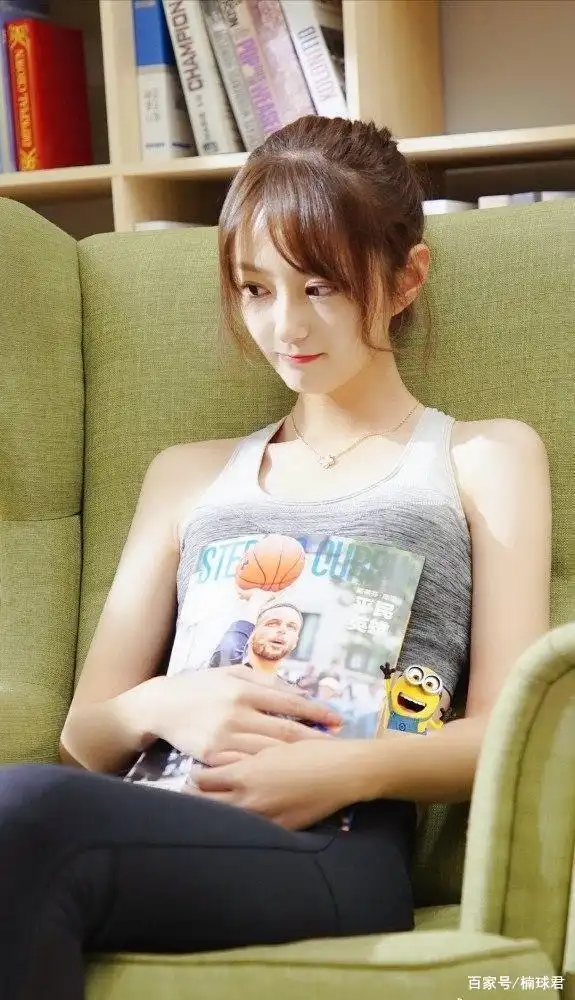 NBA女主播小七_nba女主持小七_腾讯体育美娜